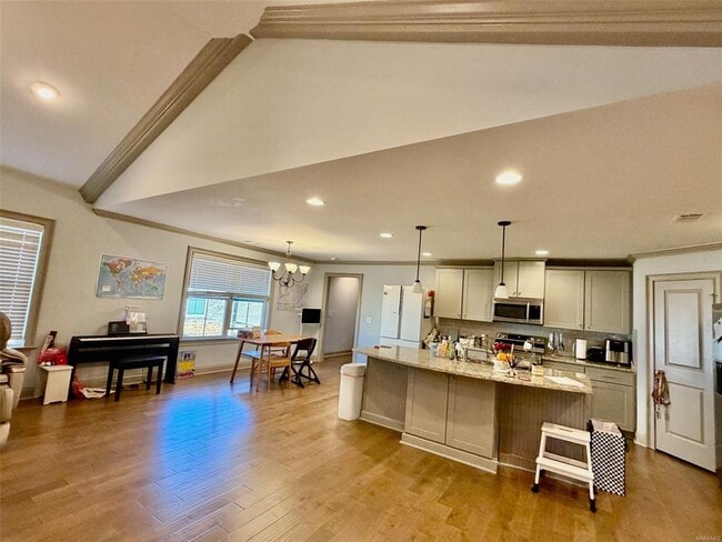 Building Photo - 5849 Blevins Cir