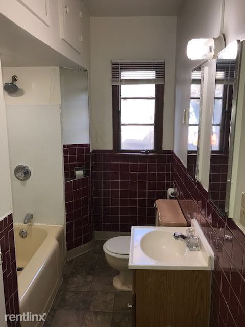 Building Photo - 2 br, 1.5 bath House - 1780 Ruddiman St Apt 1