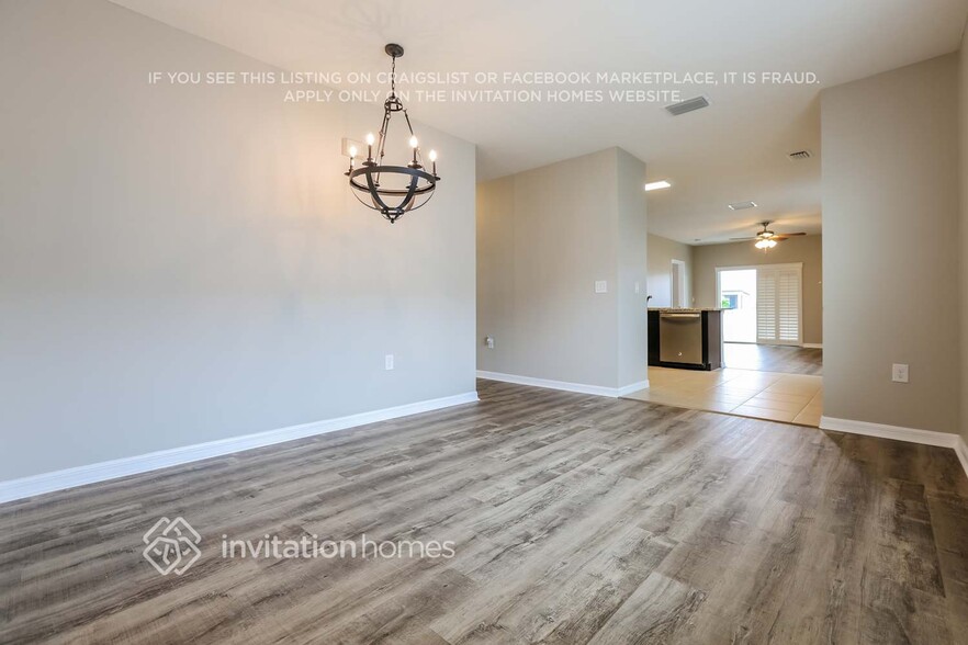 Building Photo - 4045 Lindever Ln