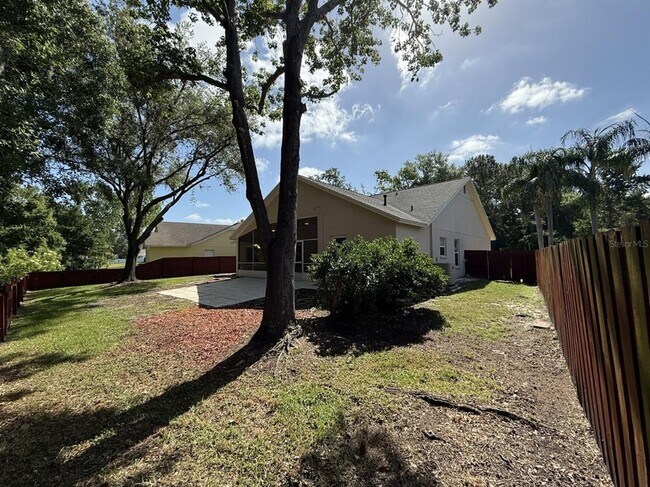 Building Photo - 1103 Evening Trail Dr