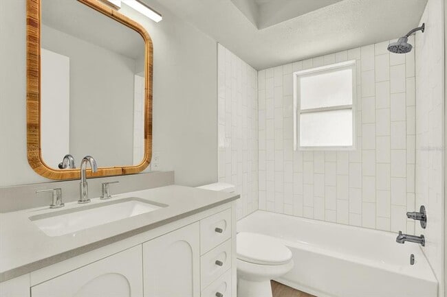 Building Photo - 1187 Bass Blvd