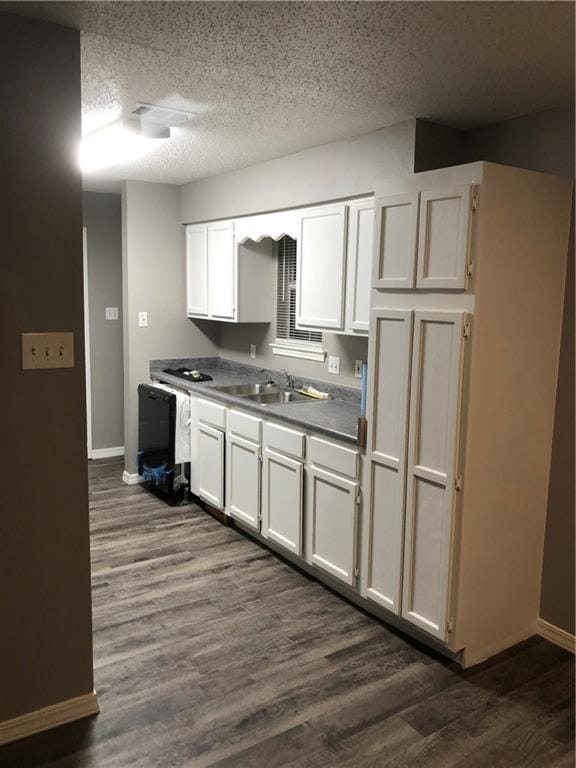 Building Photo - 504 3rd Ave