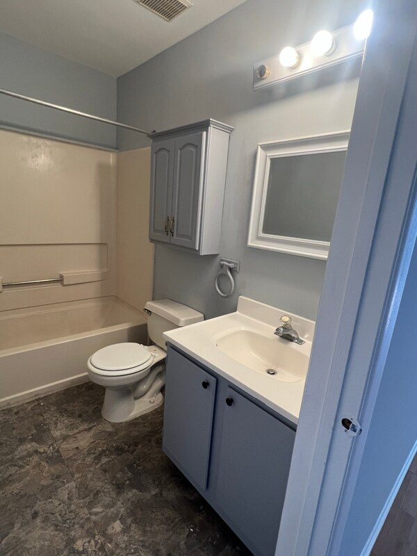 Building Photo - 804 Woodchip Rd