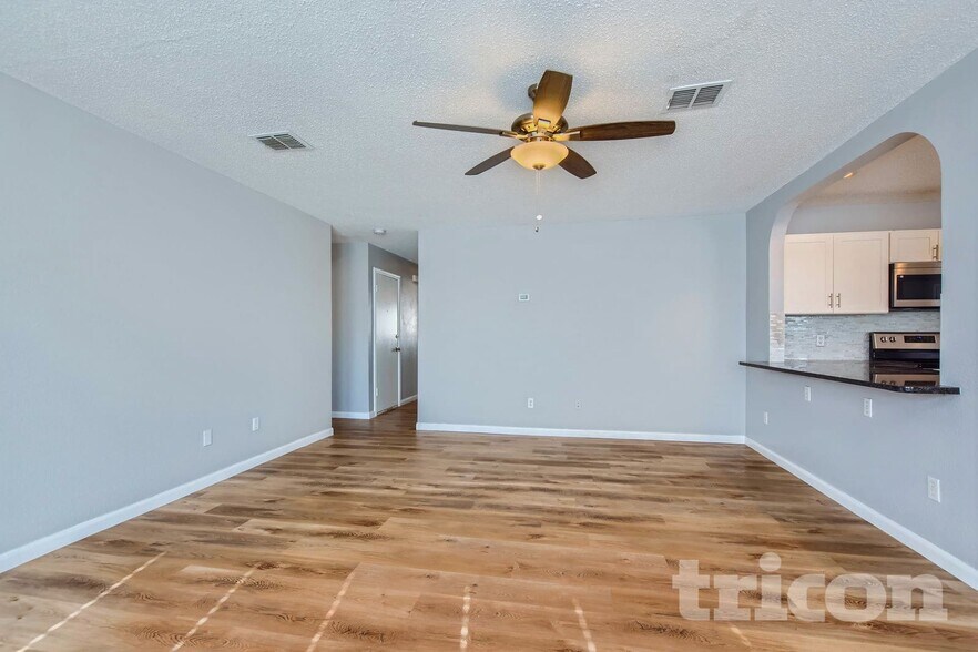 Building Photo - 1204 Crabtree Ct