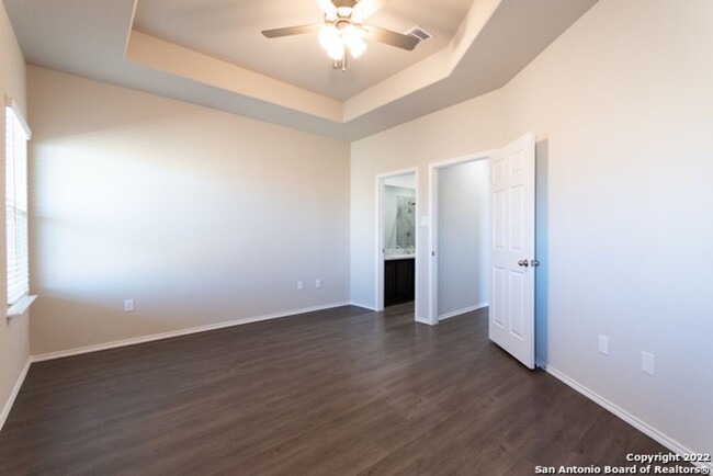 Building Photo - Luxury Duplex - Navarro ISD