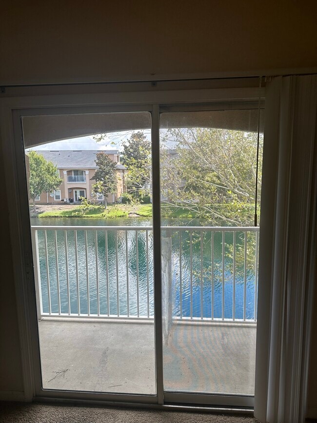 Building Photo - 9595 Amarante Cir
