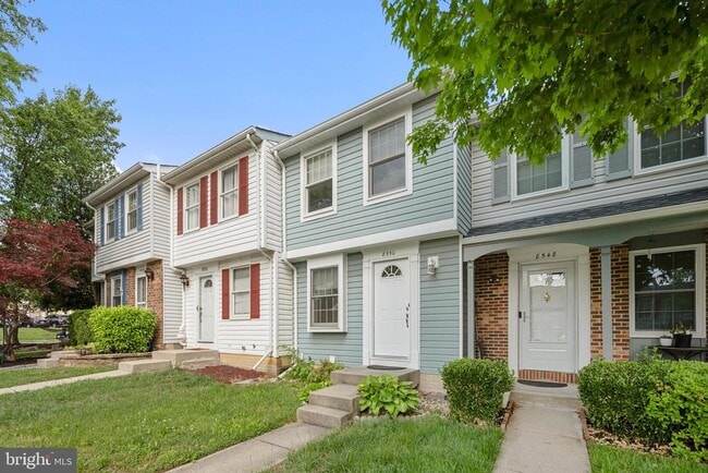 Building Photo - 8550 Blue Rock Ln