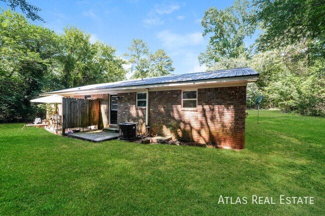 Building Photo - 322 Lexington Heights