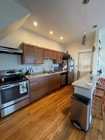 Building Photo - 61 South St