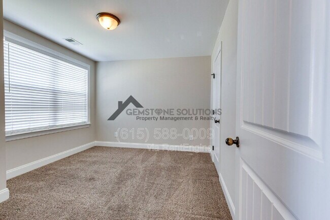 Building Photo - 1634 Earl Ct