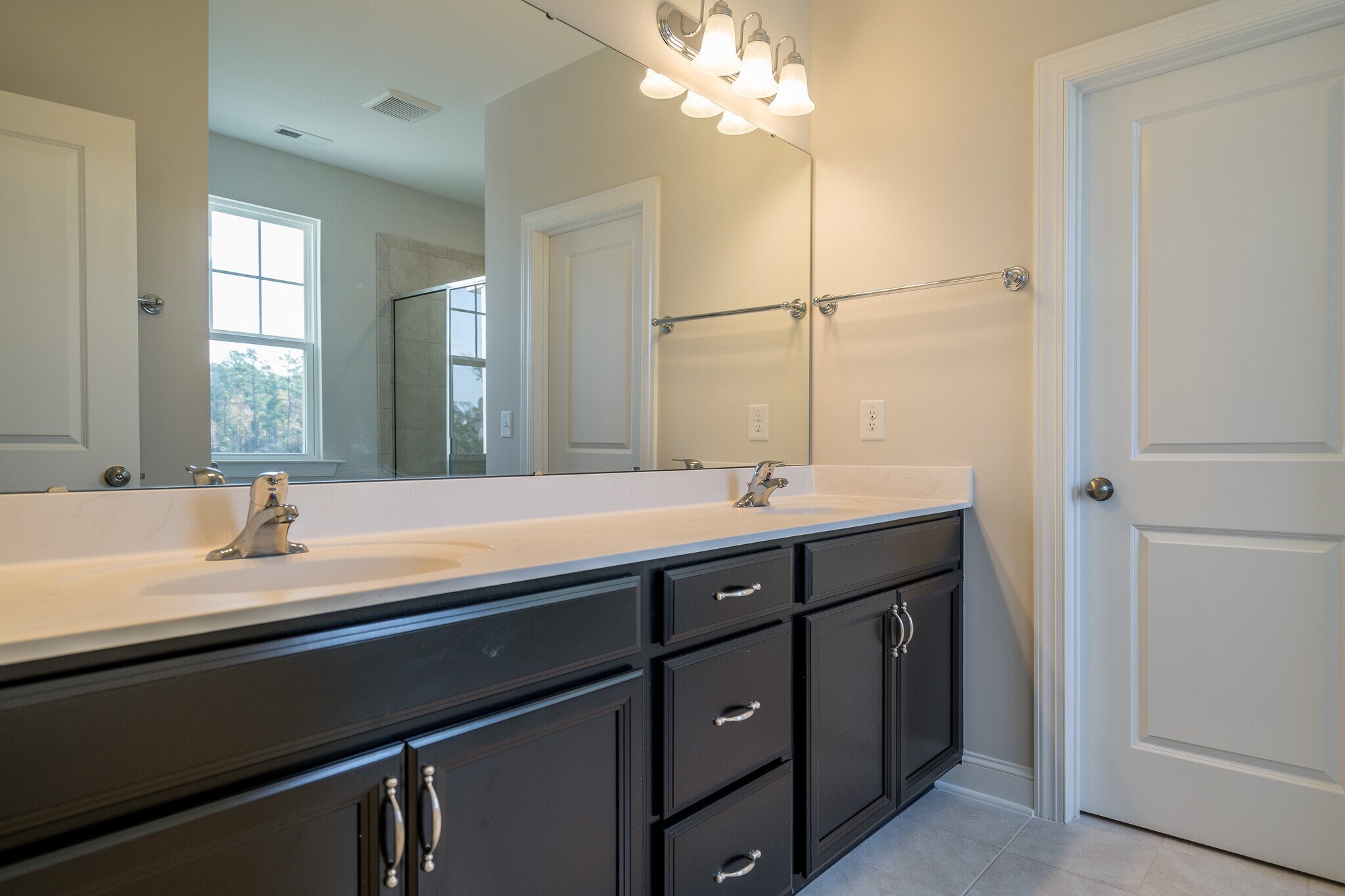 Building Photo - 304 Shale Creek Dr