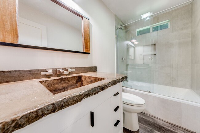 Building Photo - Updated Georgetown Home on 5 Acres with Huge Deck!