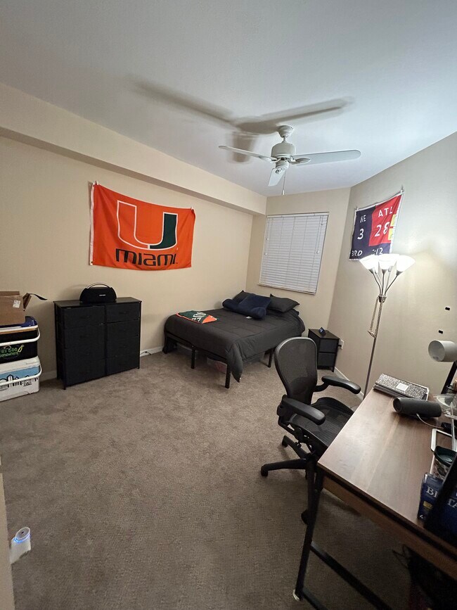 Building Photo - 6630 SW 57th Ave