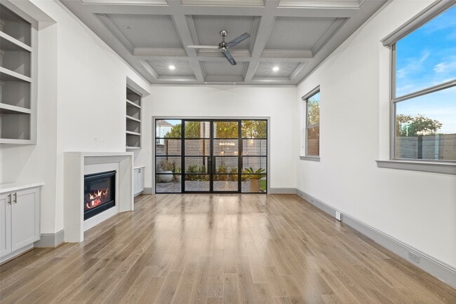 Building Photo - 1719 Holman St