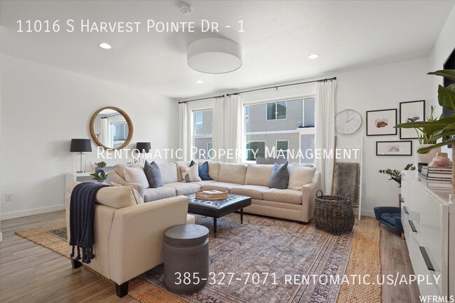 Building Photo - 11016 Harvest Pointe Dr