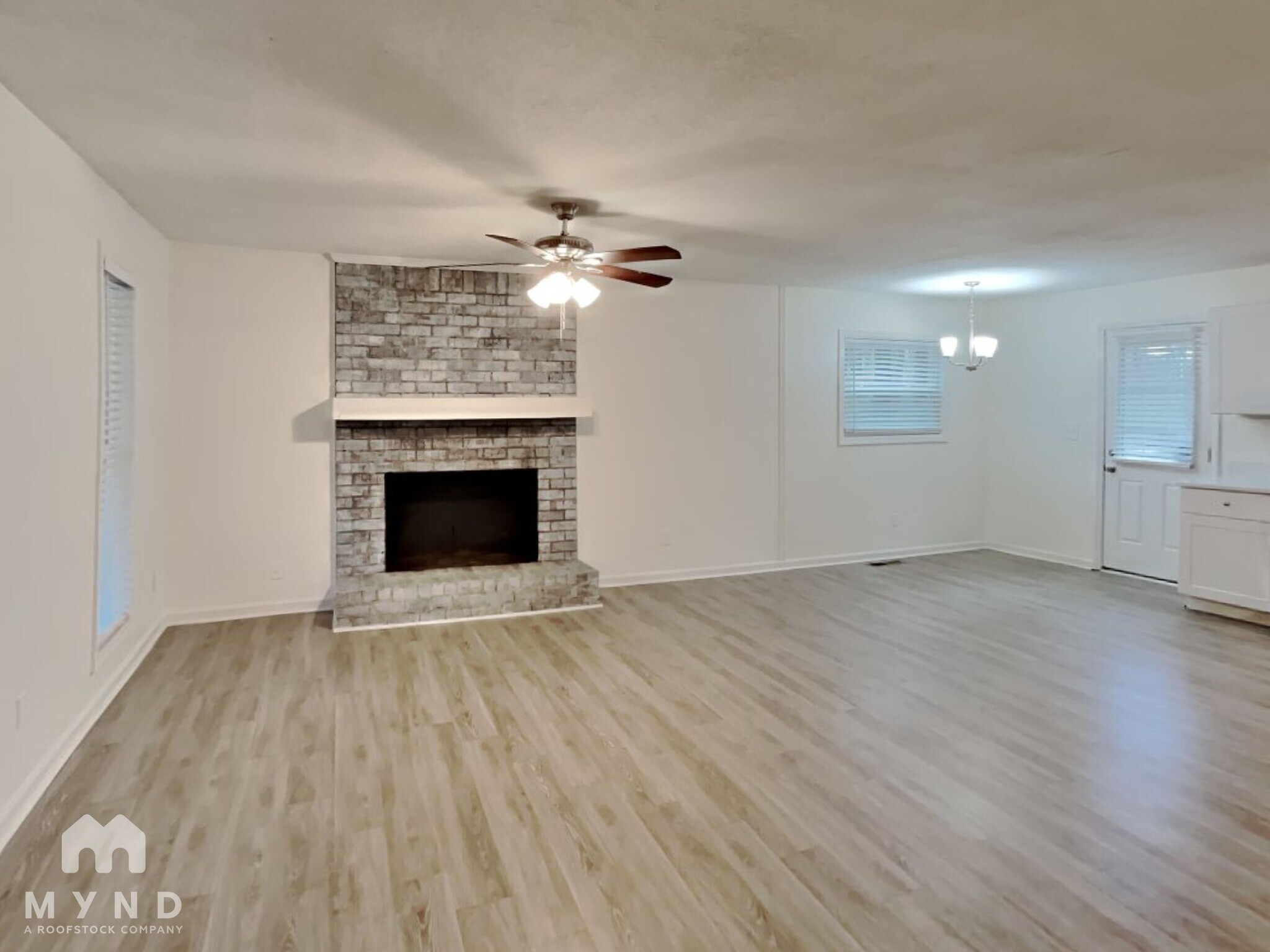 Building Photo - 456 Hardy Way