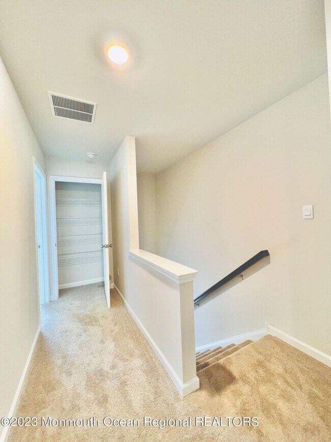 Building Photo - 38 Nelsons Way