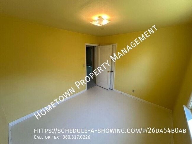 Building Photo - 1613 Garrison St NE