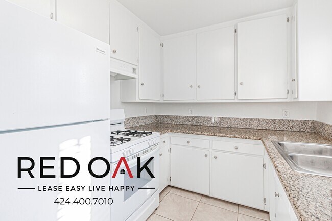 Building Photo - 4846 Hazeltine Ave