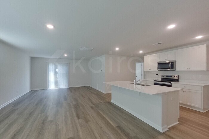 Building Photo - 112 Overstreet Way