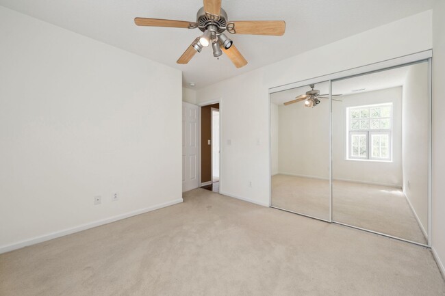 Building Photo - Available Now! 3-bedroom home with off str...