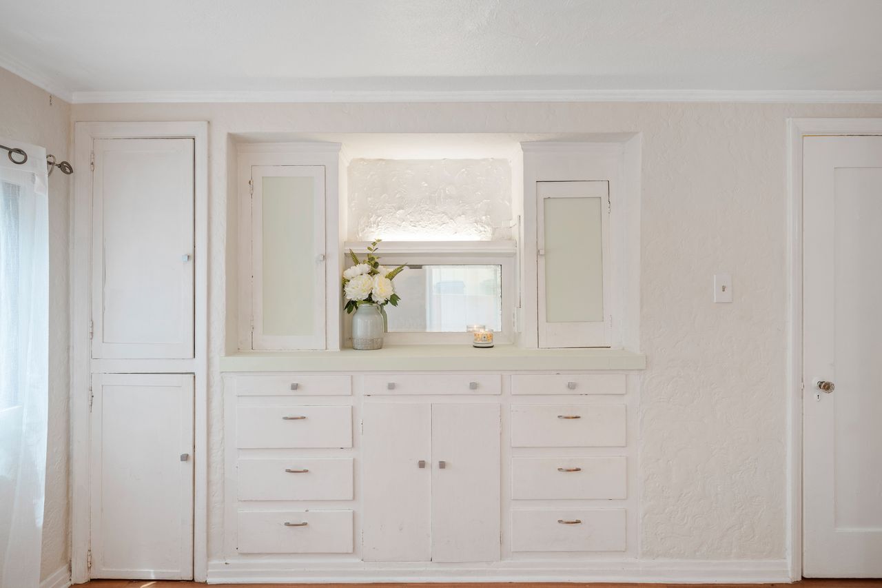 Building Photo - 832 Cypress Ave