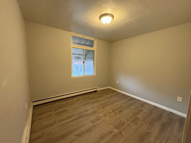 Building Photo - 62 N Bryant Ave