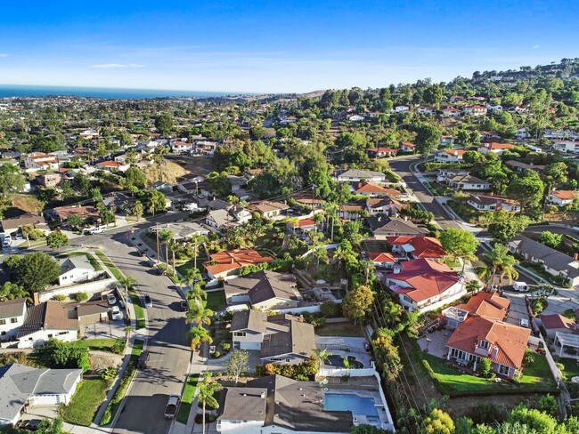 Building Photo - Beautiful RPV Home with Pool, Spa, and Lar...