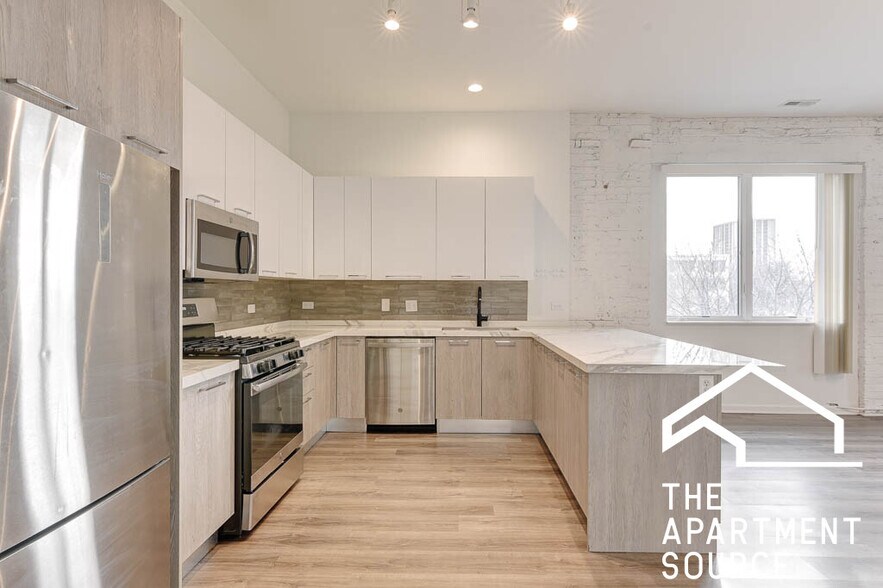 Building Photo - 2550 S Wabash Ave