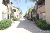 Building Photo - 2 bedroom 2 bath ground floor condo for re...