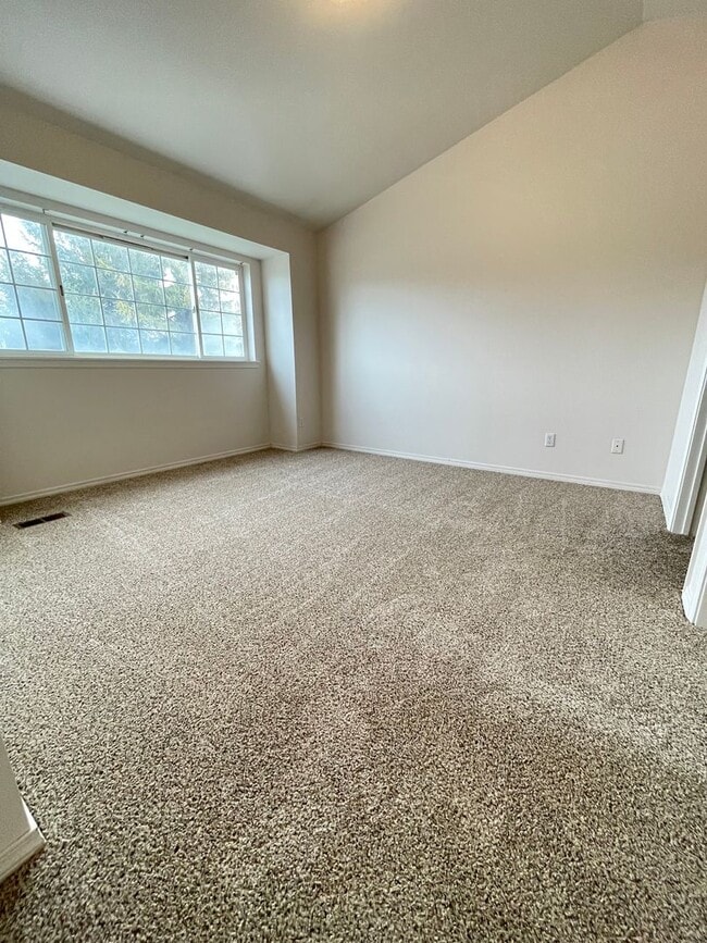 Building Photo - Beautiful Home on Indiana Drive in Ellensburg