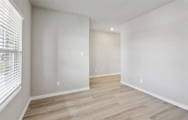 Building Photo - 509 Weller Rd