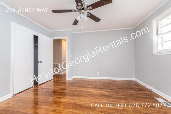 Building Photo - 204 Ashby Way