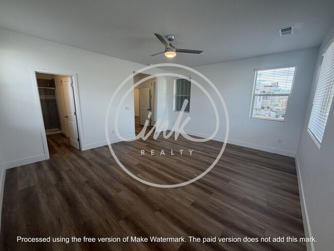 Building Photo - 185 Radiant Dr