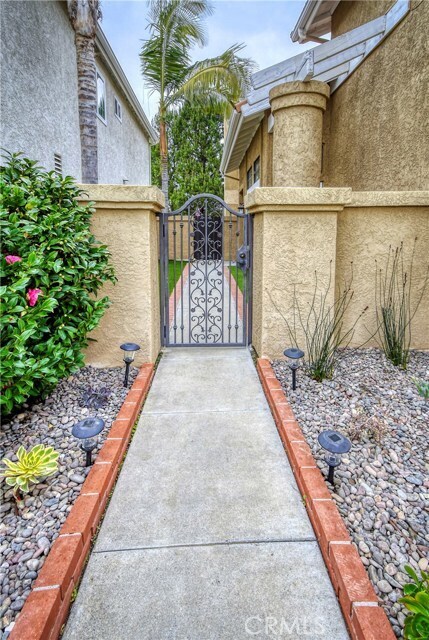 Building Photo - 24911 Laguna Vista