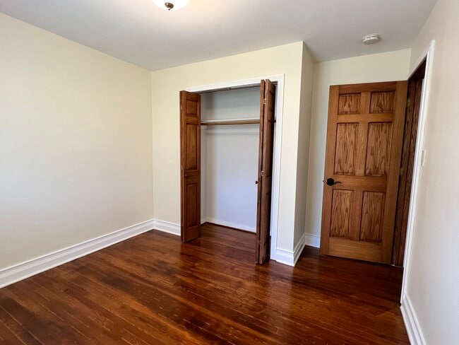 Building Photo - 8431 W 135th St