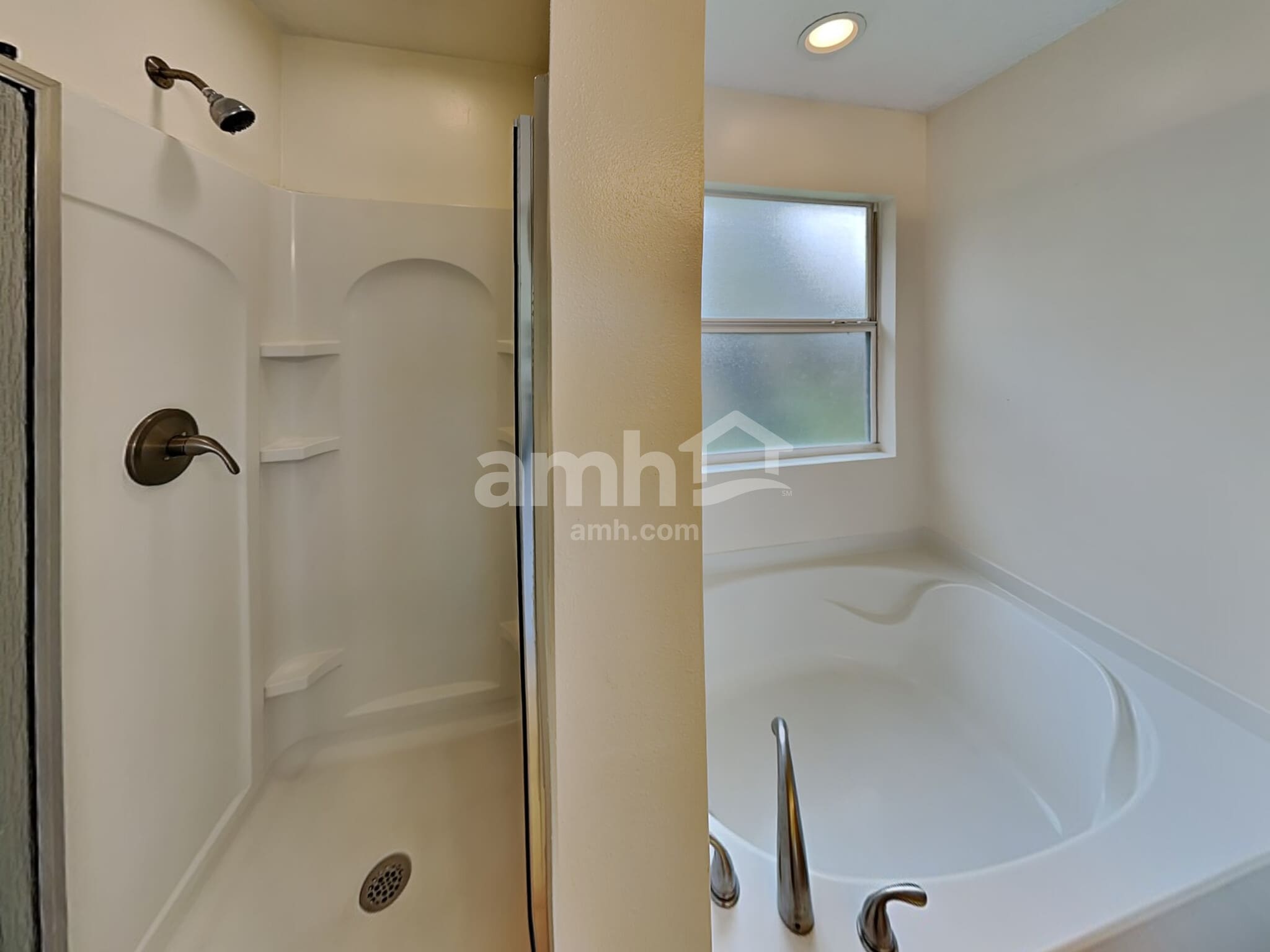 Building Photo - 777 Rembrandt Ave