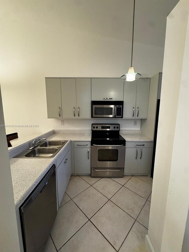 Building Photo - 6728 NW 188th Terrace