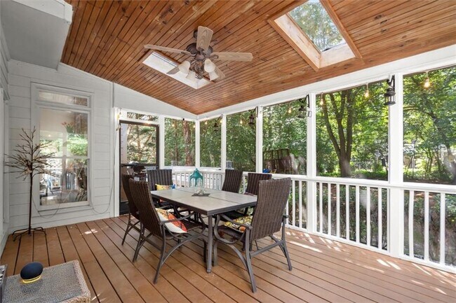 Building Photo - 4020 Walnut Creek Trail
