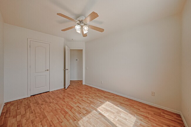 Building Photo - 3225 N 130th Ave