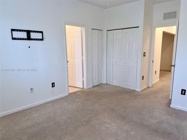 Building Photo - 5747 Isles Cir