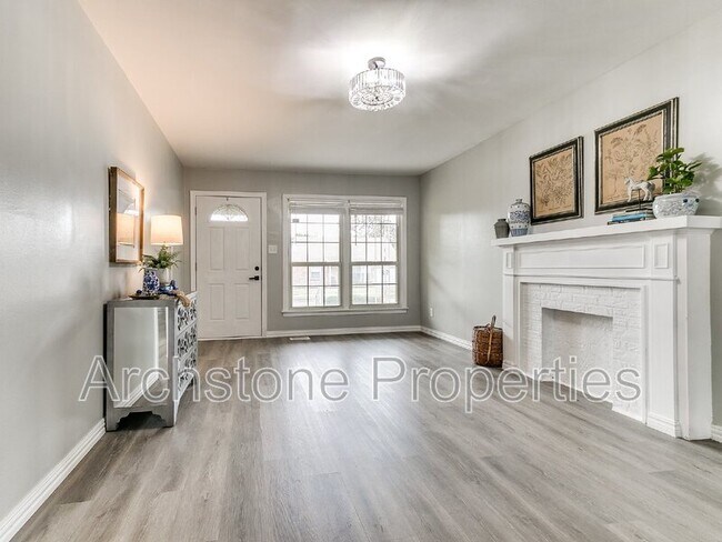 Building Photo - 2617 NW 37th St