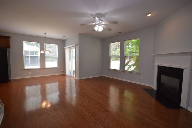 Building Photo - 1507 Hinchliff Ct