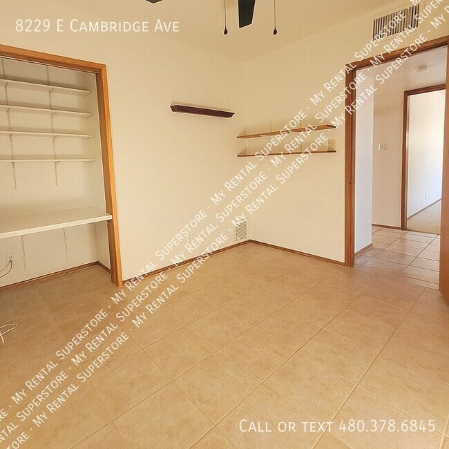 Building Photo - 8229 E Cambridge Ave