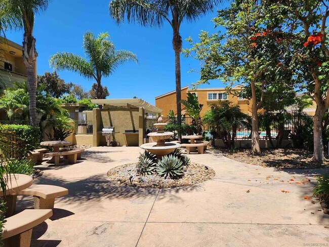Building Photo - 5252 Balboa Arms Dr