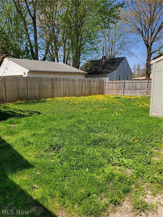 Building Photo - 35134 Spruce St