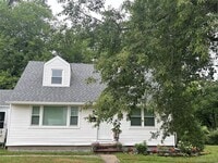 Building Photo - 206 Dickinson Ave