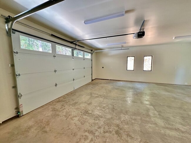 Building Photo - 10416 Harmony Ridge Rd