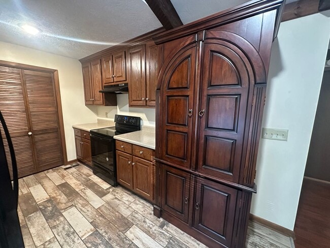 Building Photo - Charming 3 Bedroom, 2 Bathroom Home in Lenlock!