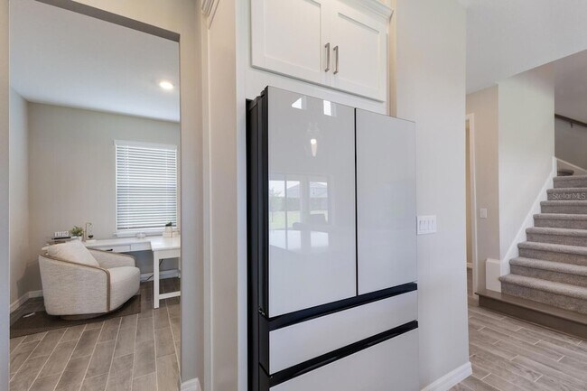 Building Photo - 9312 Tequila Sunrise Dr